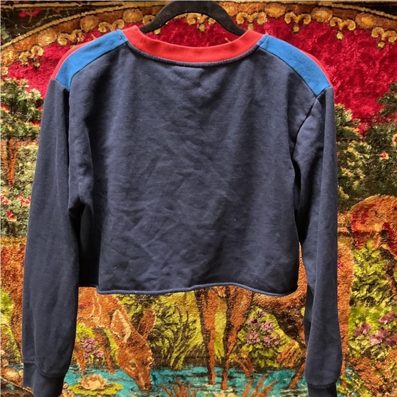 Medium Vans cropped sweatshirt with a relaxed fit, Good condition - Picture 3 of 5